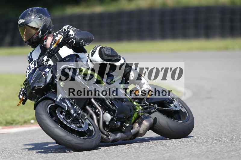 /44 09.08.2025 Plüss Moto Sport ADR/Freies Fahren/333